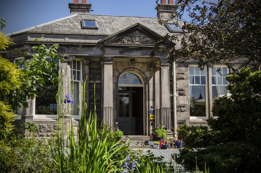 The Lodge Guest House Elgin Exterior photo